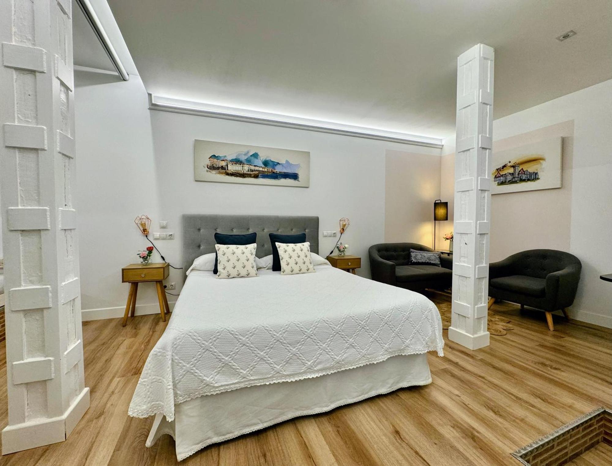 Loft Centre Santander Apartment ภายนอก รูปภาพ